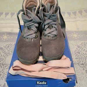 Keds Camp Boots, grey, with two sets of laces GUC, 7.5